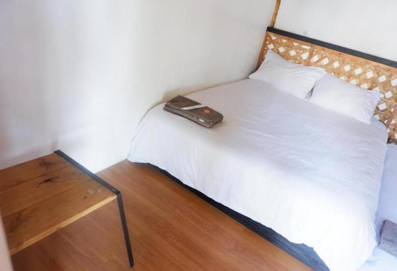 Семейный Номер Совместный Санузел, Leonora Beach Resort And Recreation