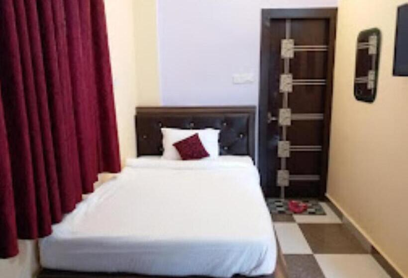 Номер Deluxe, Kings Banaras , Varanasi