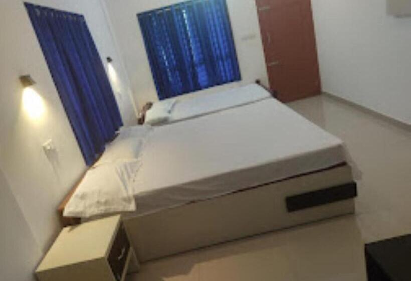 디럭스 룸, Dakshinakasi Guest House Kerala