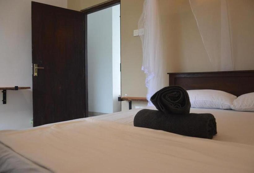 标准房带园景, The Stables Hotel Midigama
