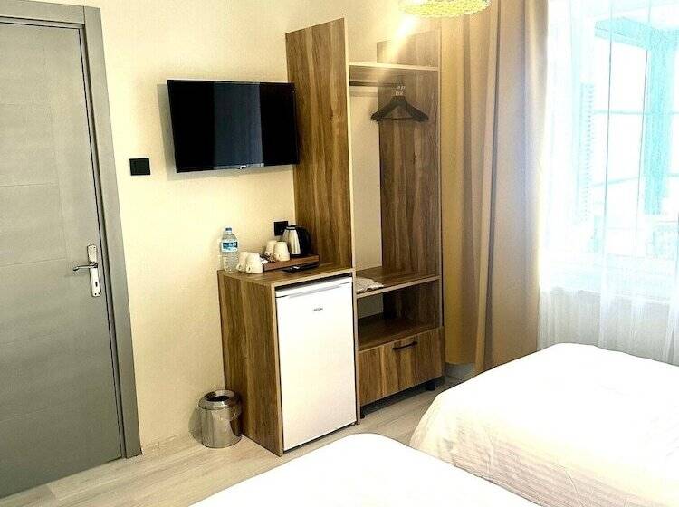 Quarto Familiar, Kingway Suite