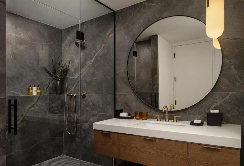 带2个双人床的标准工作室, Thompson Houston, By Hyatt