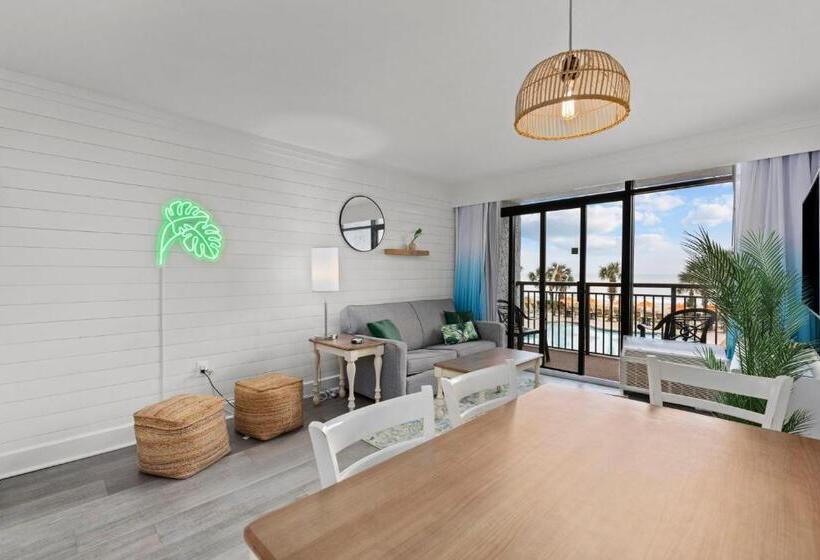 Семейный Номер Вид на Море, Ocean Front Luxury Grand Cayman Restort, 10 Pools, Hot Tubs, Lazy River, Water Park, 2 Onsite Restau