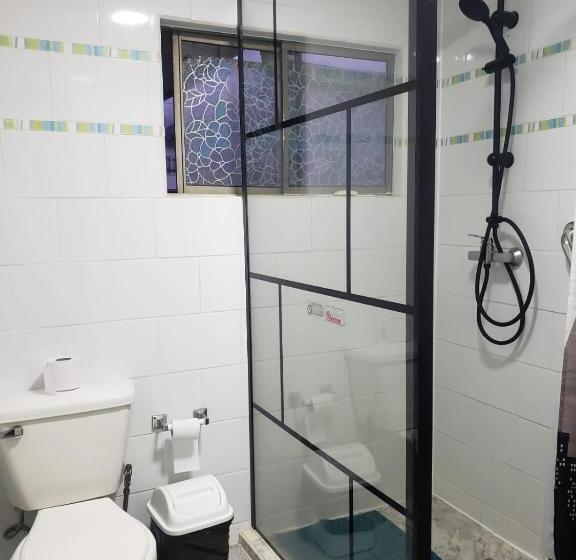 اتاق استاندارد با سرویس بهداشتی مشترک, Hostal Aire Patagon