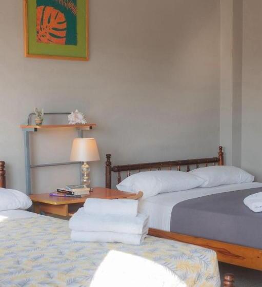 Четырехместный Номер Стандарт Вид на Сад, Hostel Casa Betancourt