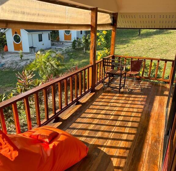 Бунгало Стандарт Вид на Море, Spiral Resort