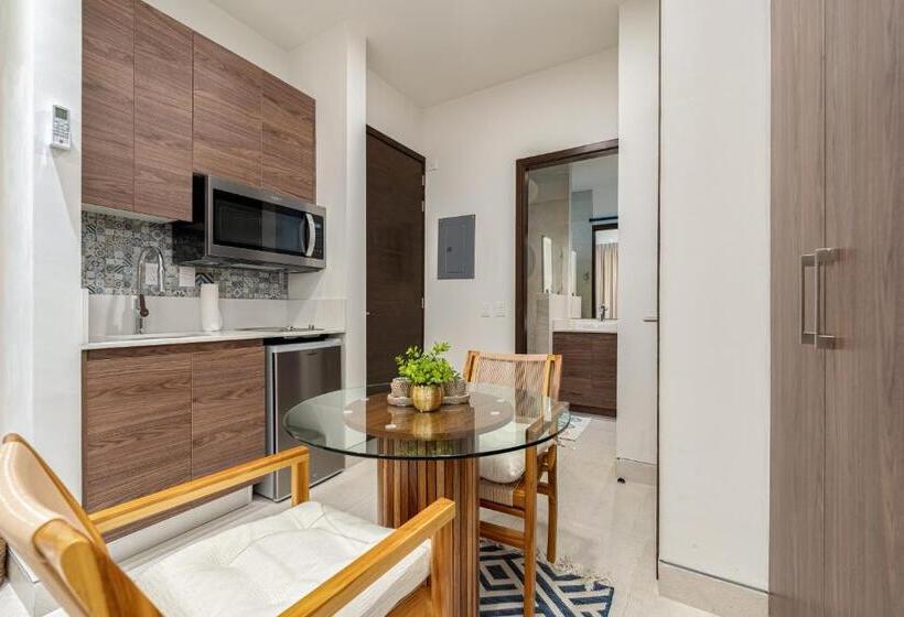 スタンダードスタジオ, Beautiful Casita Vista Velas 8303