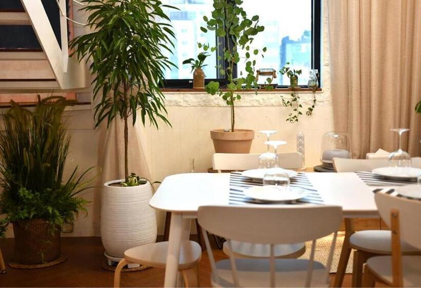 مجموعه ویستا شهر, Garden Pool Villa Lee Chung Jung