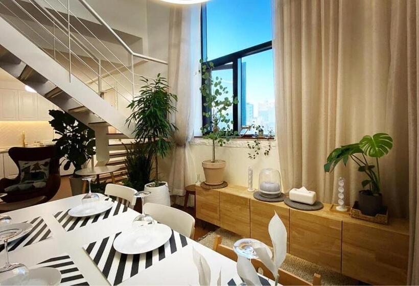 مجموعه ویستا شهر, Garden Pool Villa Lee Chung Jung