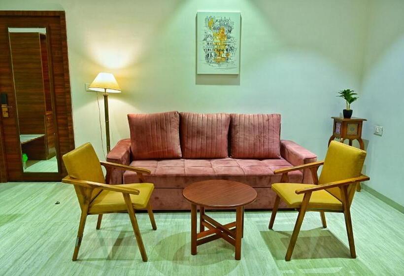 Президентский Люкс, The One Hotel Nashik
