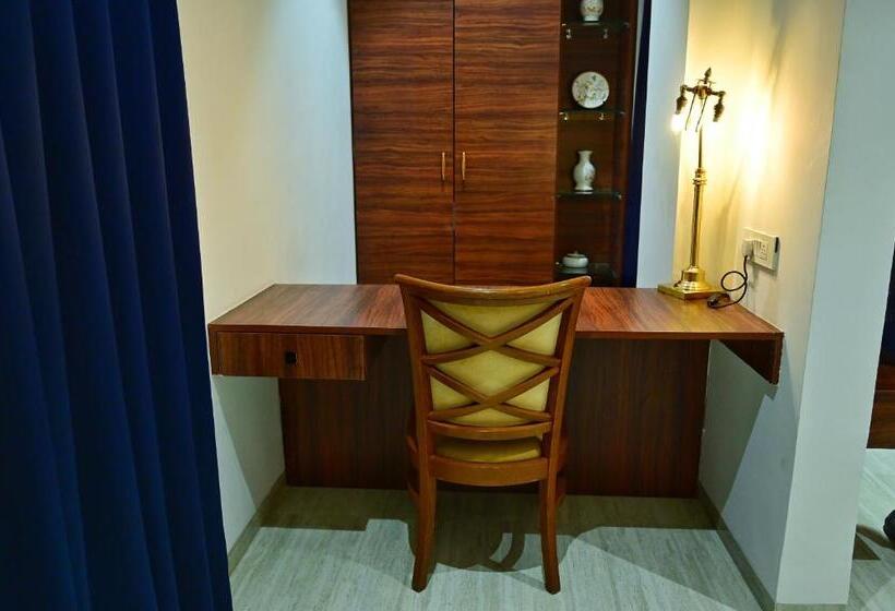 Семейное Студио, The One Hotel Nashik