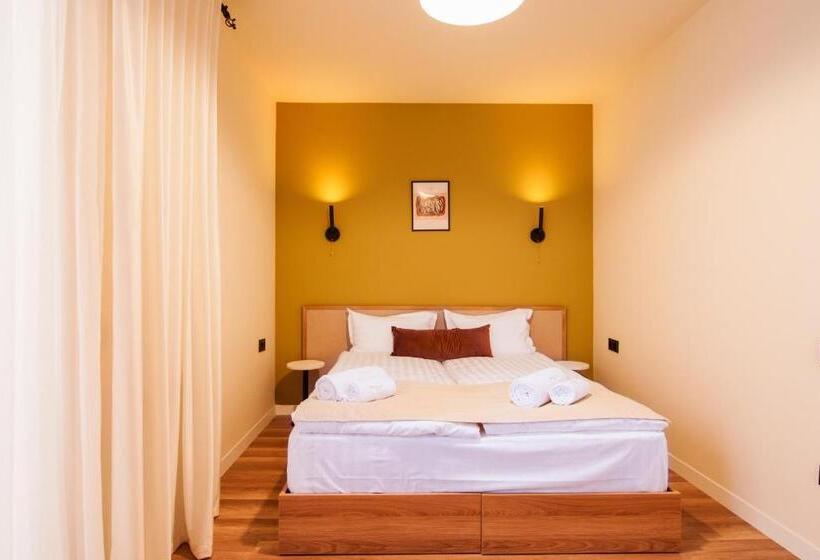 Семейный Номер Вид на Горы, Motives Inn Dilijan