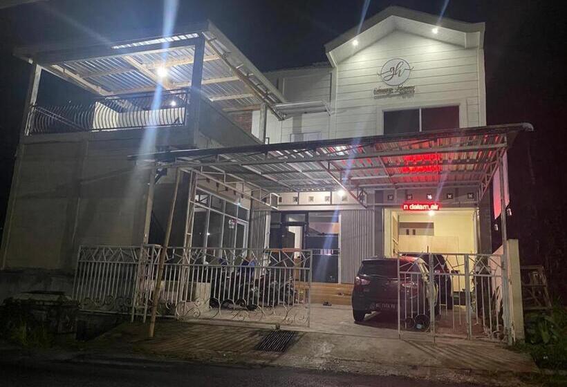 Номер Стандарт, Resy Home Syariah Dekat Alun2 Wonosobo