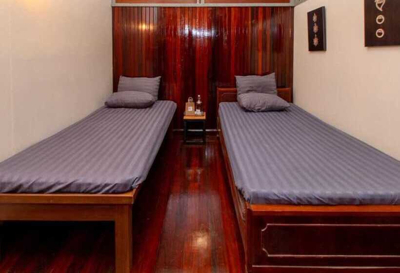 스탠다드 룸, Baan Kong Hostel
