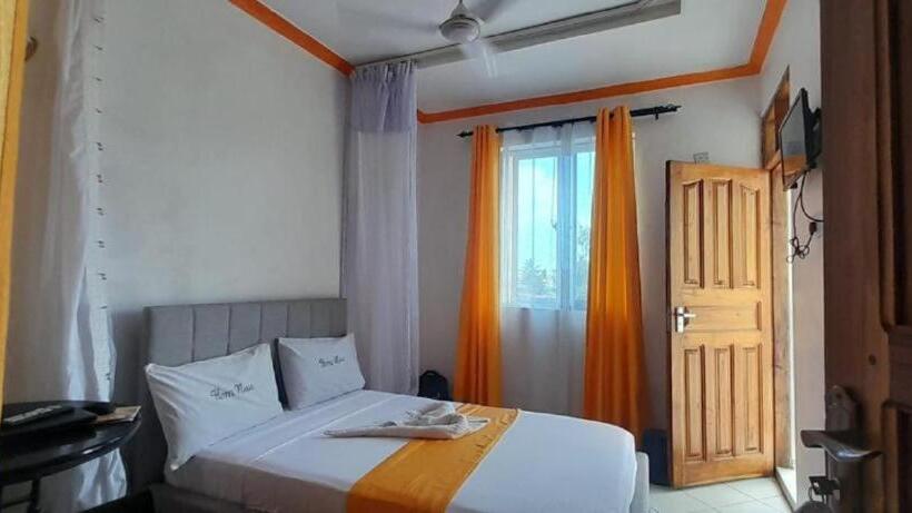 اتاق لوکس با بالکن, Manas Mtwapa Mombasa