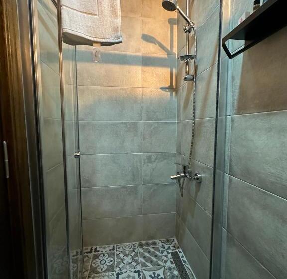 Номер Стандарт Вид на Сад, İli̇a Buti̇k Otel