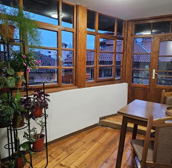 침실 2개 빌라, Guest House Gurko 7, 2br, Top Center, Free Parking