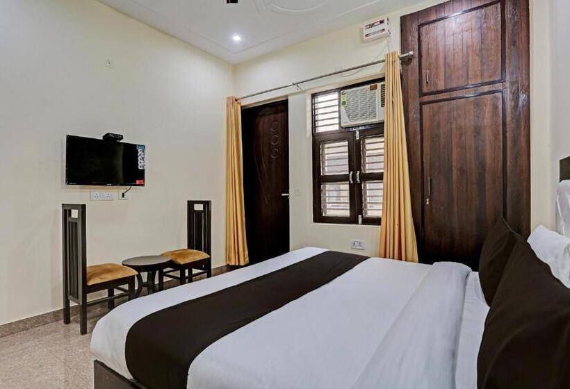 Quarto Triplo Clássico, Collection O Hotel Rao Estate