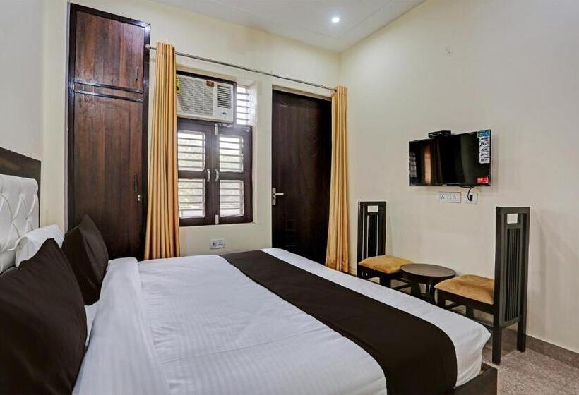 Quarto Triplo Clássico, Collection O Hotel Rao Estate
