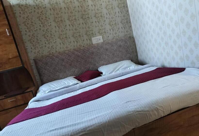 标准间, Eagle Nest Guest House