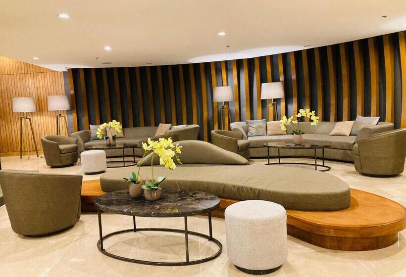 バルコニー付きデラックスルーム, Shore Residences Moa Dynastel Staycation