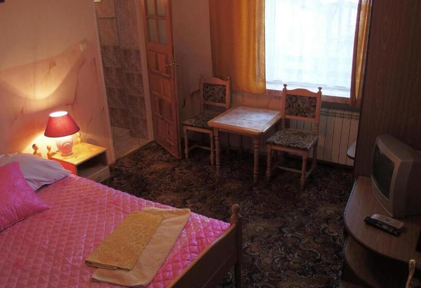Номер Стандарт Индивидуальный, Ik Mazury