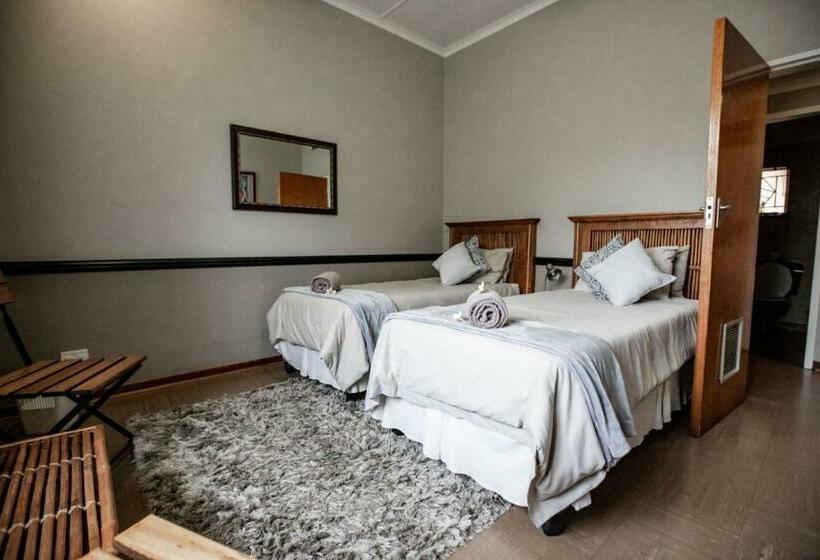 Семейный Номер, Selati 103 Guest Cottages