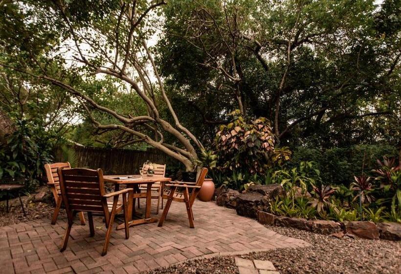 Номер Стандарт, Selati 103 Guest Cottages