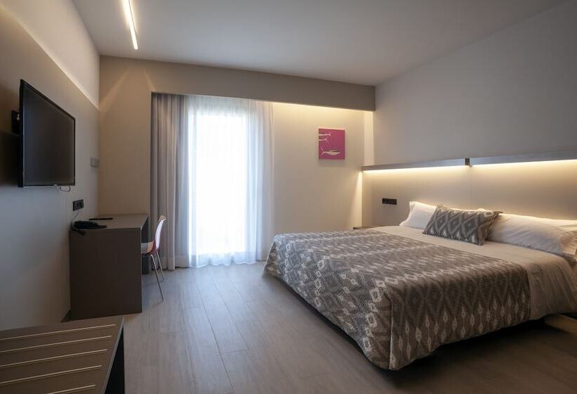 Номер Стандарт, Tramuntana