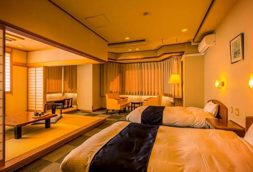 Номер Superior Вид на Бассейн, Ooedo Onsen Monogatari Shima Saichoraku