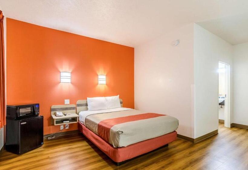 חדר סטנדרט מותאם לאדם עם מוגבלויות, Motel 6 Kearney, Ne