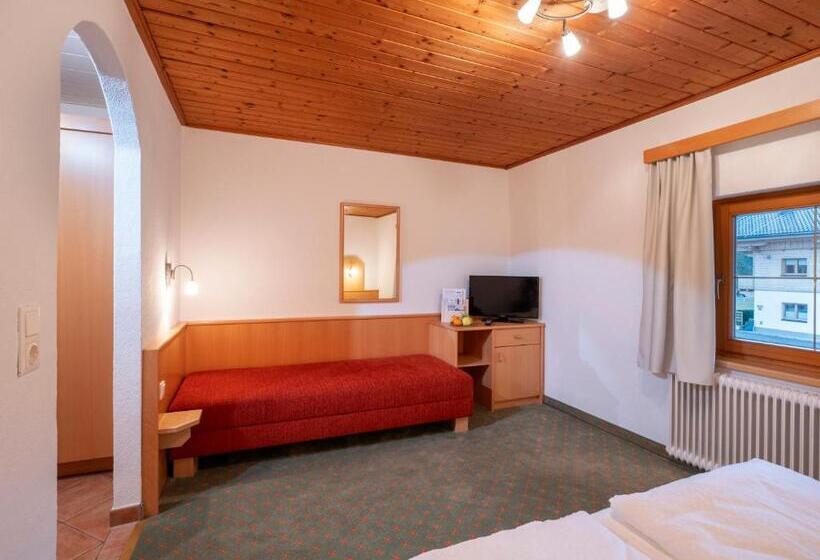 Номер Стандарт Трехместный, Gasthof Mamooserhof