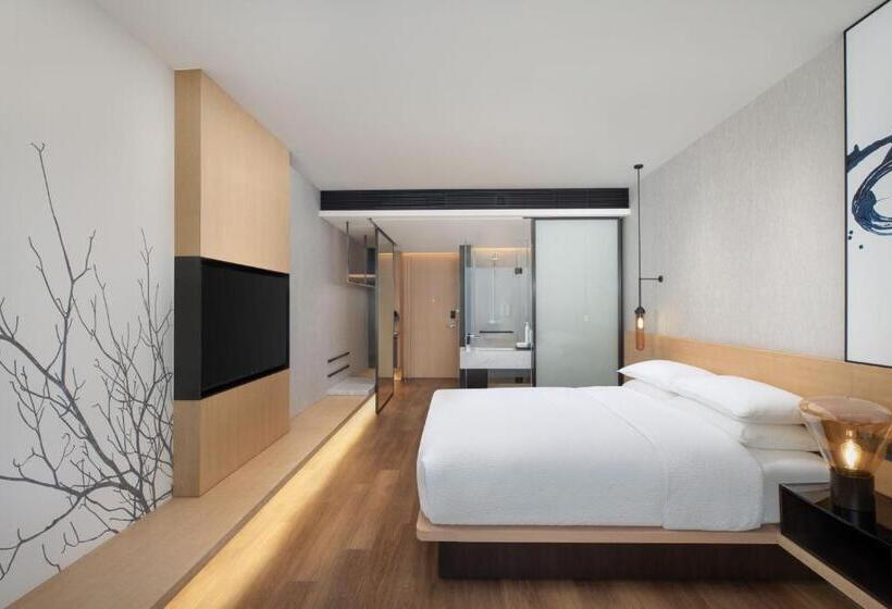 اتاق دلوکس با تخت کینگ و چشم‌انداز شهر, Fairfield By Marriott Shanghai Lingang Special Area