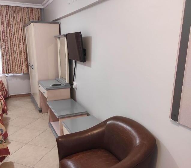 اتاق استاندارد سه نفره, Otel Defne