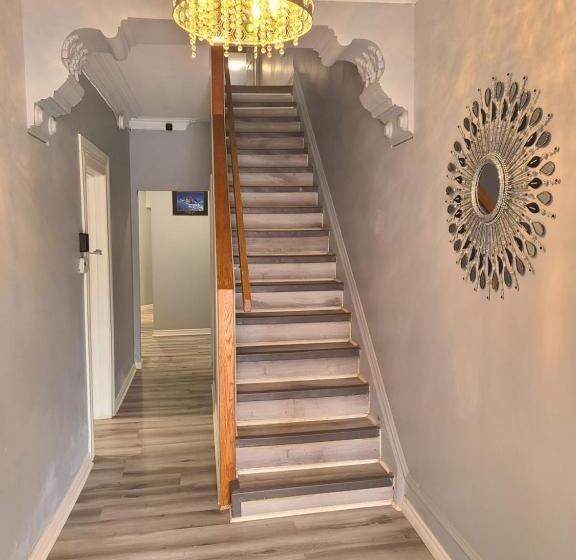 Семейный Номер Совместный Санузел, Downtown Ottawa Spacious Room Accommodation