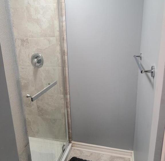 Семейный Номер Совместный Санузел, Downtown Ottawa Spacious Room Accommodation