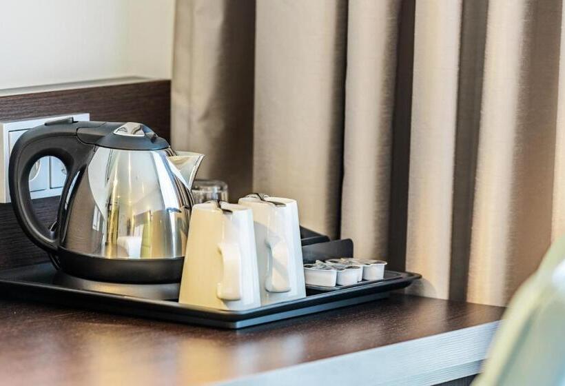 Номер Стандарт Индивидуальный, Premier Inn Dresden City Zentrum