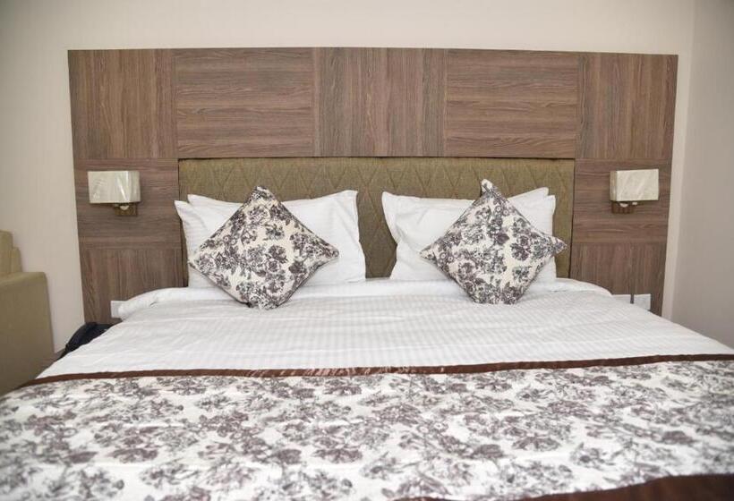 Номер Deluxe, Variety Inn