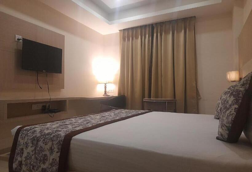 Номер Deluxe, Variety Inn
