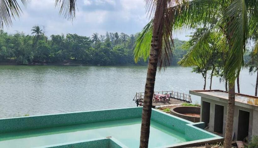 Люкс Вид на Реку, Damodar River Retreat, Uluberia