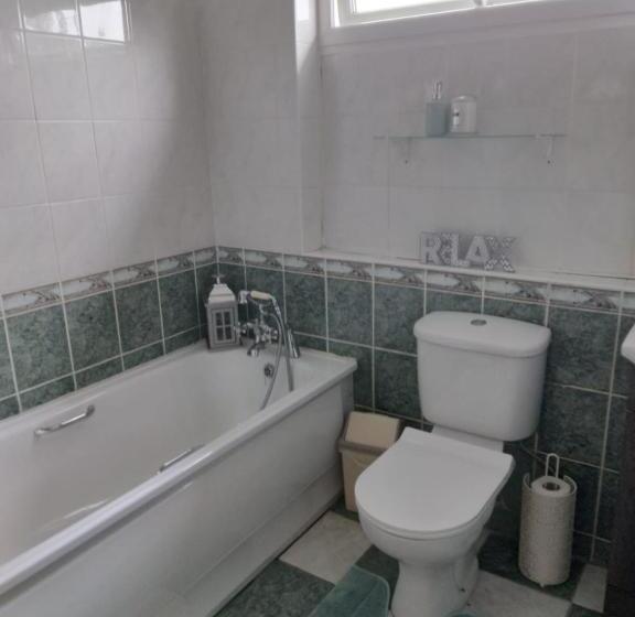디럭스 룸, Tess S Guest House R95k6n1 This Property Is Unsuitable For Children Under 12 Years Old