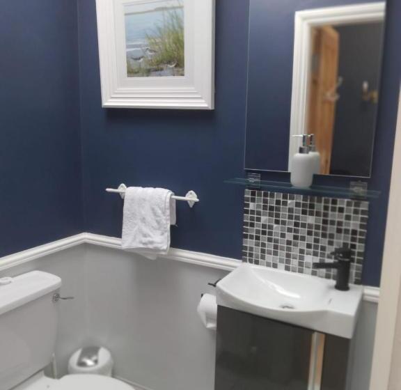 디럭스 룸, Tess S Guest House R95k6n1 This Property Is Unsuitable For Children Under 12 Years Old