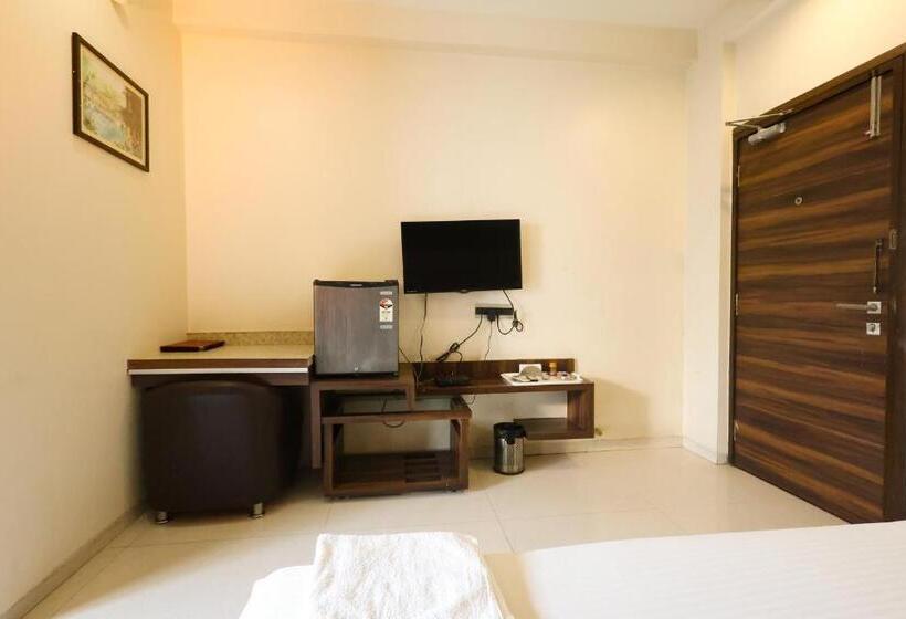 Номер Стандарт, Sharveen Classic Inn