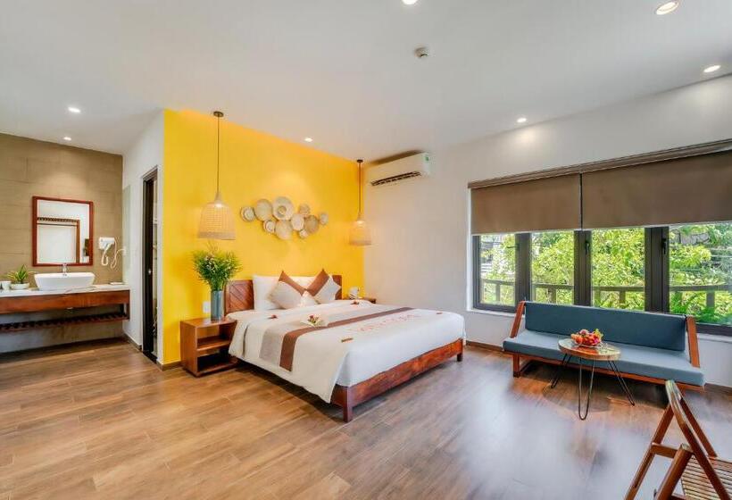 Junior Suite with Balcony, December Oasis Hoi An Villa