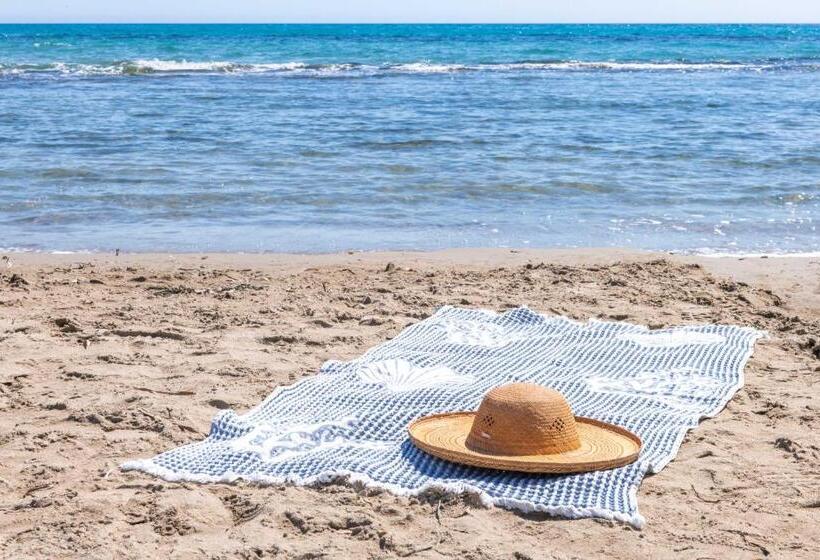 اتاق استاندارد با چشم‌انداز دریا, Maragani Beach Rooms & Breakfast