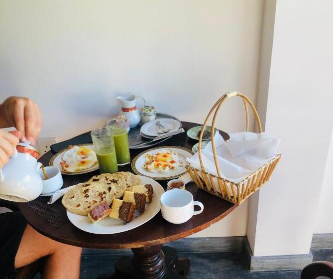 Номер Deluxe с Балконом, Renaissance Villa Bentota