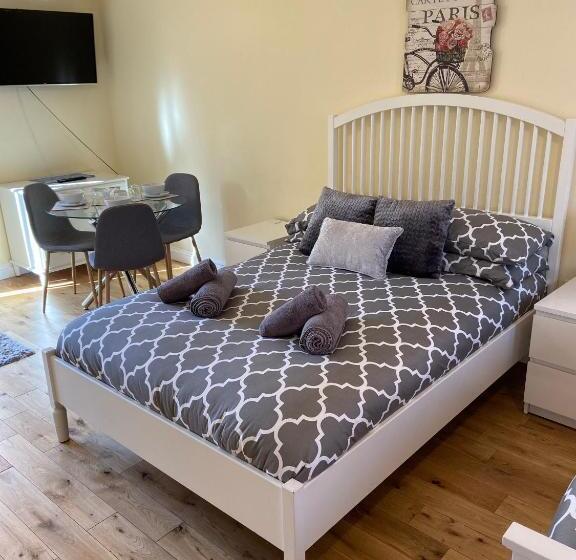 스탠다드 트리플 룸, Ashton Gate Mews