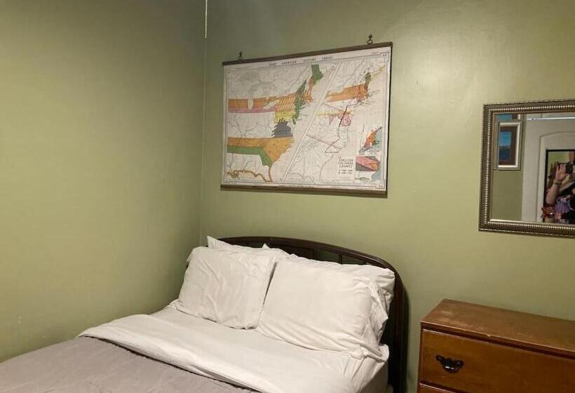 Quarto Estandar, Private Room With Full Size Bed In Lakeview   3c