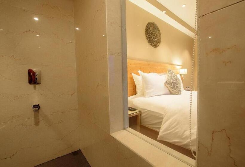 غرفة قياسية ذات إطلالة, Naturevilas Sarovar Portico   Centrally Heated