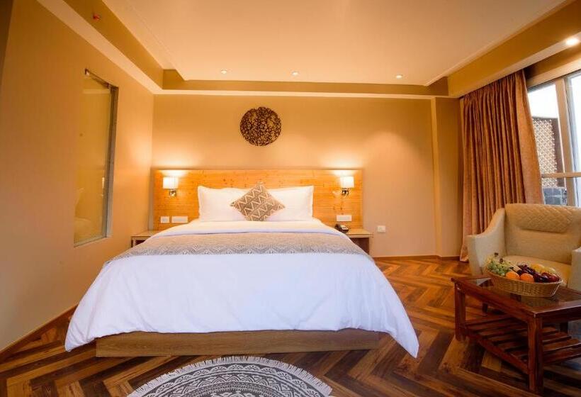 غرفة قياسية ذات إطلالة, Naturevilas Sarovar Portico   Centrally Heated